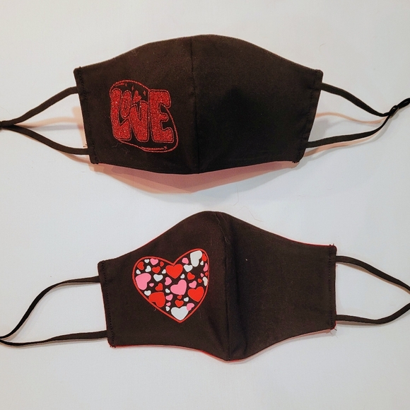 Valentine's Day facemasks - Picture 2 of 4